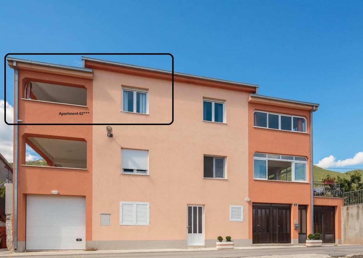 Apartmani Ujakovic Kaštela Esterno foto